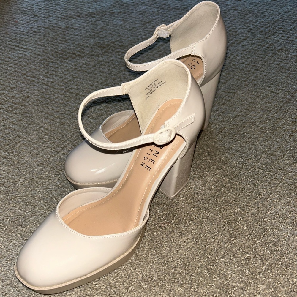 Elegant Cream Block Heel Women's Shoes